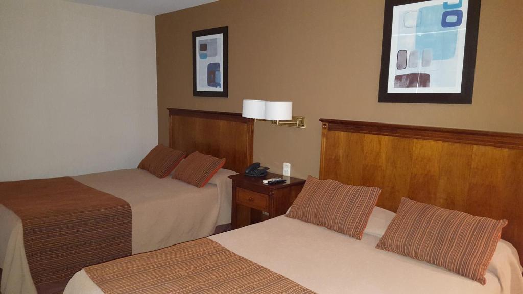 Howard Johnson By Wyndham San Pedro Exterior foto